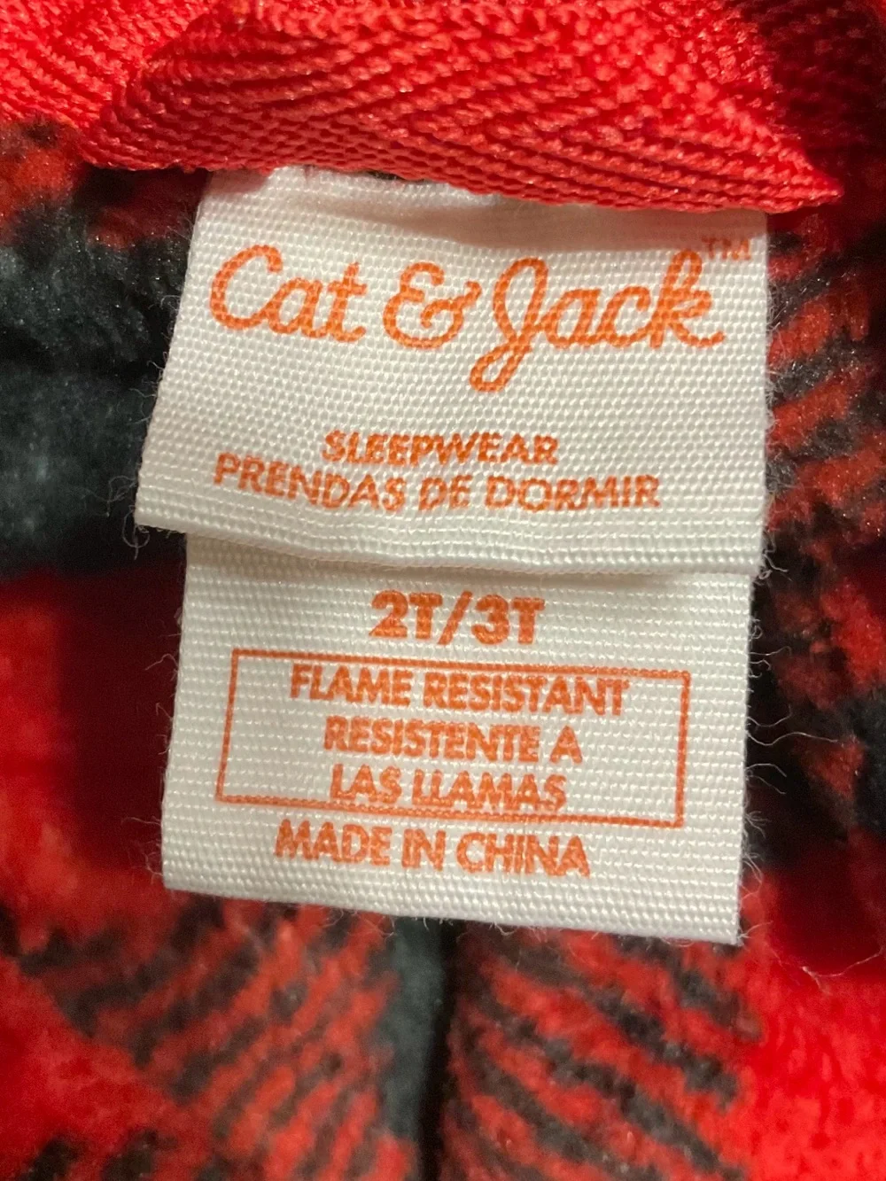 Cat & Jack Kid's  Red and Black Plaid Hooded Buffalo ,hooded robe Sz 2T-3T